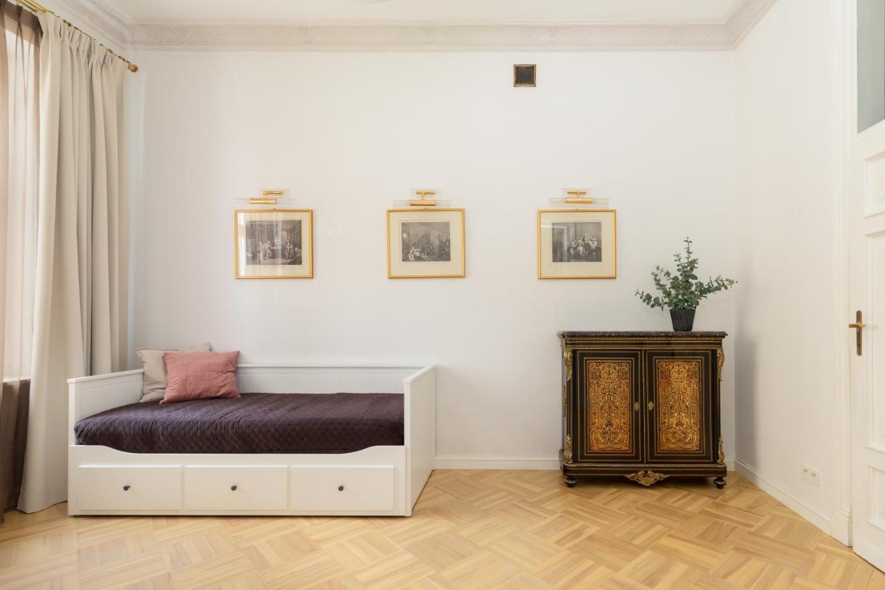 Marszalkowska 58 - Classy Two Bedroom Apartment With Balcony By Noclegi Renters Warszawa Eksteriør billede